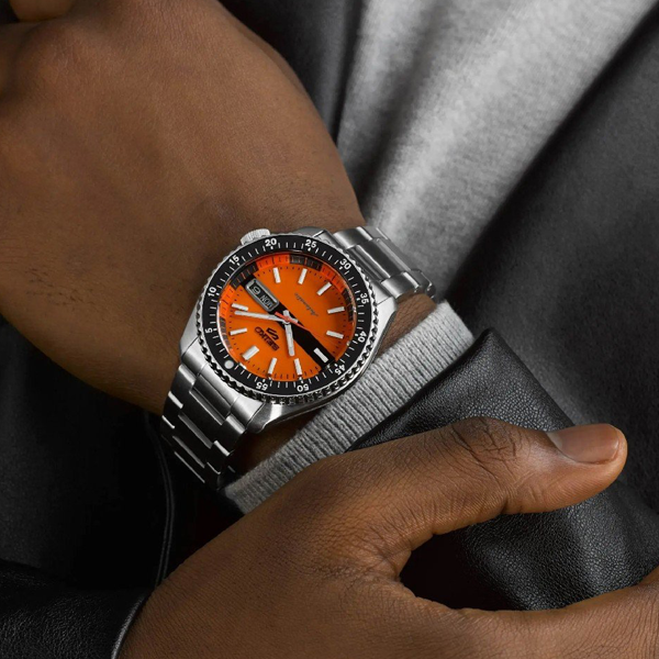 SEIKO 5 SPORTS RETRO COLOUR COLLECTION SRPK11K1