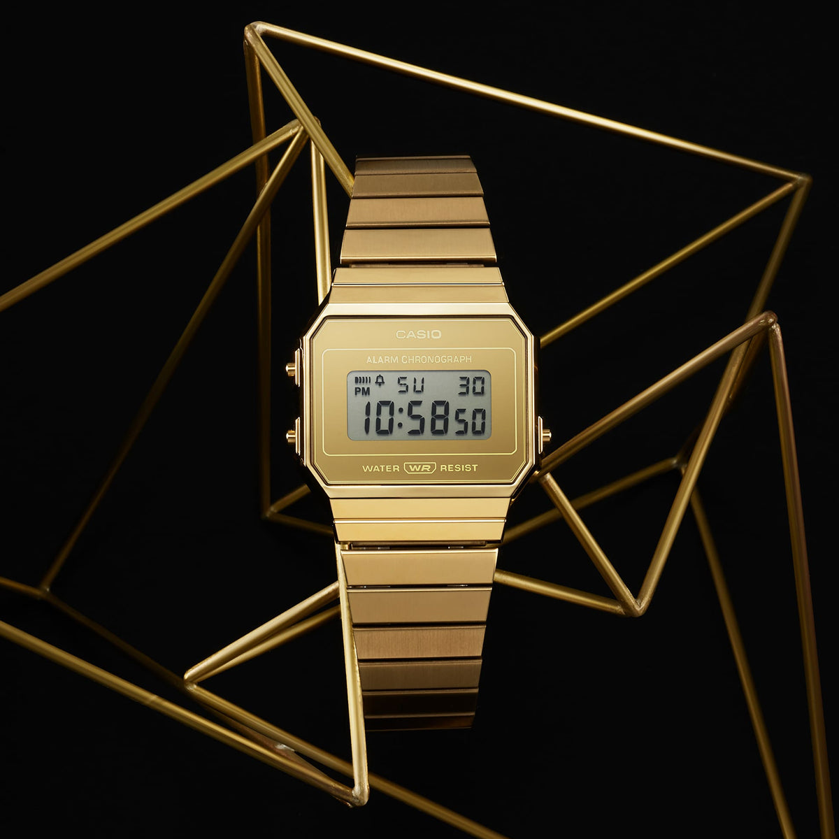 CASIO VINTAGE ICONIC SLIM DESIGN - ZELTA KRĀSĀ A700WEVG-9AEF