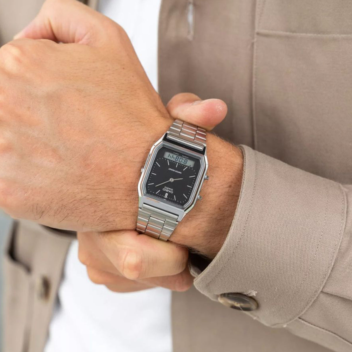 CASIO VINTAGE EDGY COLLECTION SUNRAY CIPFERBLATS – MELNS AQ-230A-1DMQYES