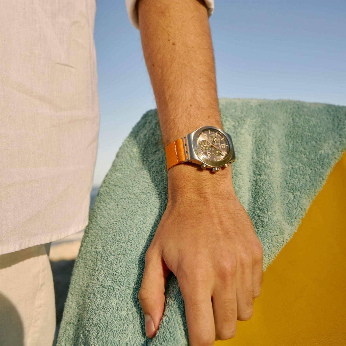SWATCH VACATION TIME YVS101